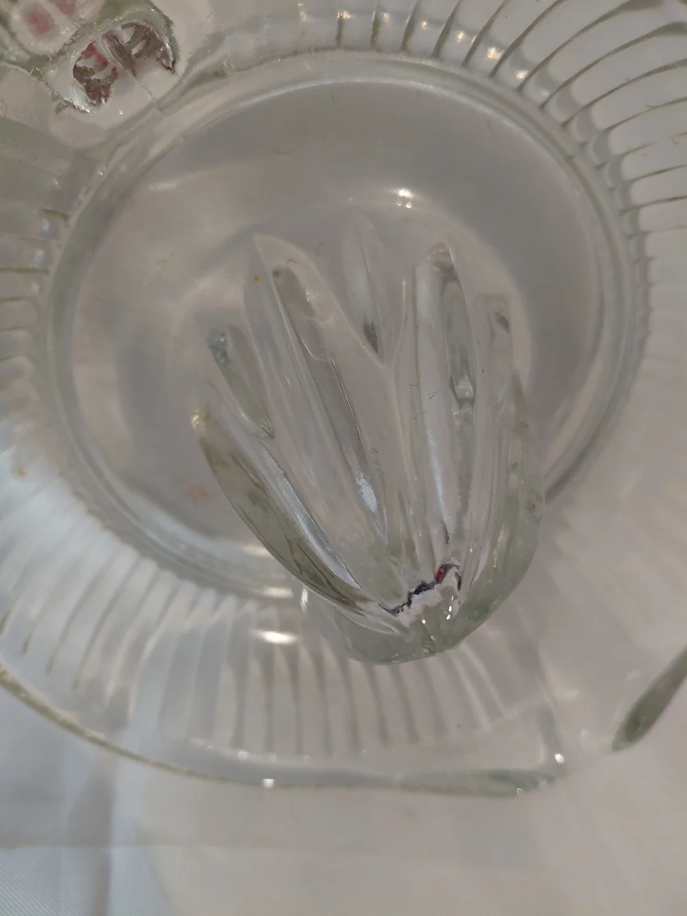 Anchor Hocking Clear Glass Citrus Juicer with Handle